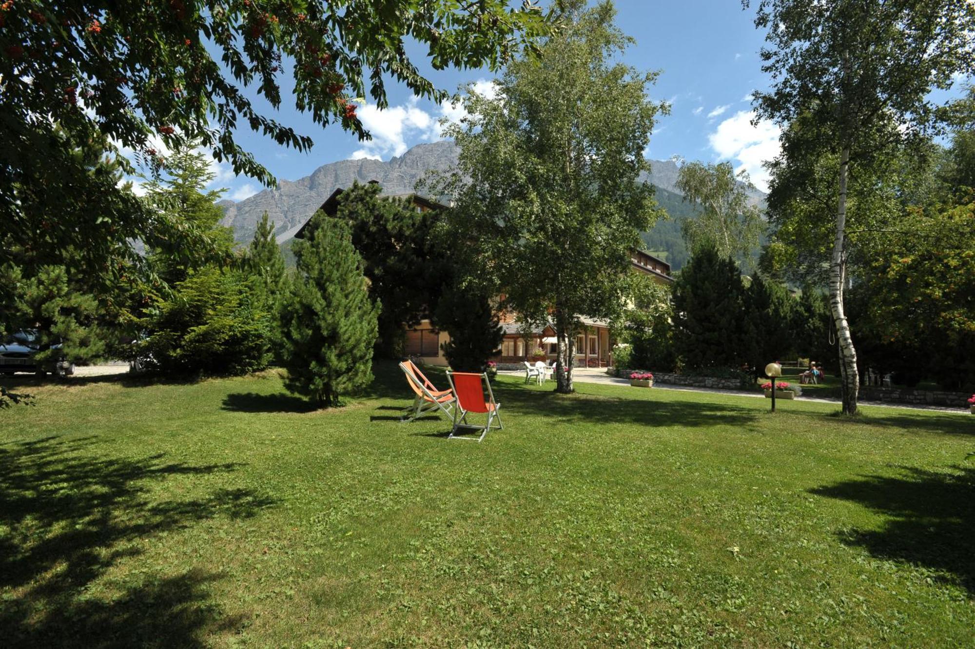 Residence Sci Sport Bormio Exteriör bild