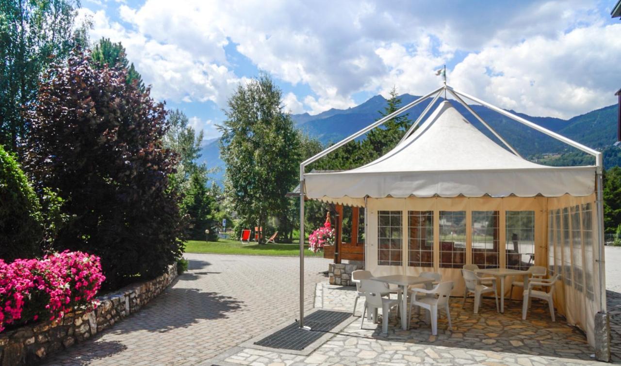 Residence Sci Sport Bormio Exteriör bild